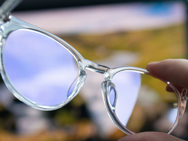 Vale a pena investir em lentes com filtro de luz azul