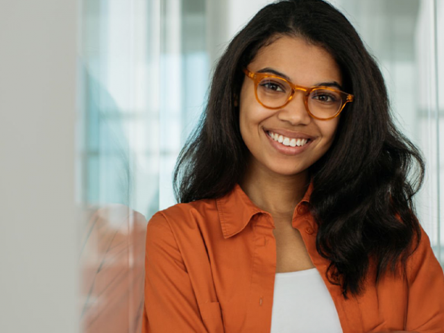 Tendências em armações coloridas para 2025