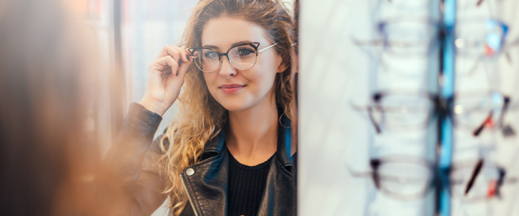 5 erros comuns ao escolher novos óculos