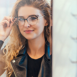 5 erros comuns ao escolher novos óculos