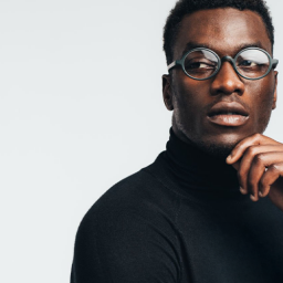 Como usar óculos como parte do seu estilo pessoal