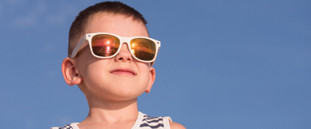 Óculos escuros para crianças: por que são importantes
