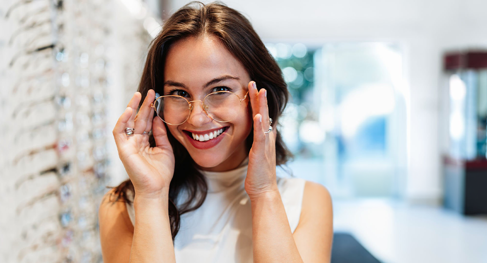 Óculos de grau feminino O que vai bombar na próxima temporada