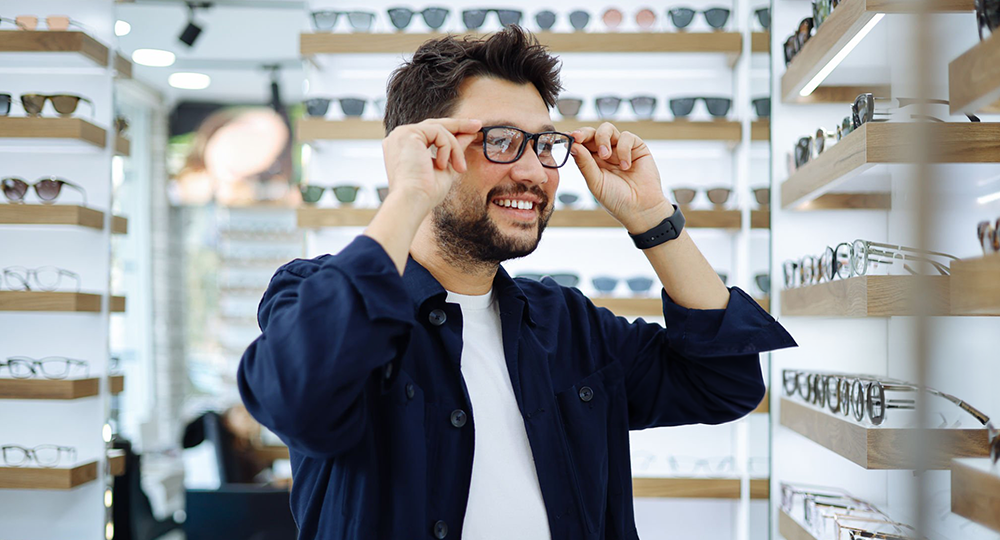 Estilo e funcionalidade Modelos de óculos masculinos para 2026