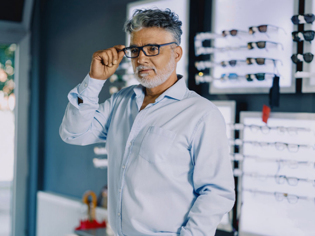 Vista cansada após os 40 Entenda o que é a presbiopia